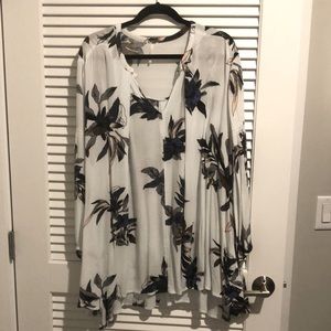 Free people floral tunic top
